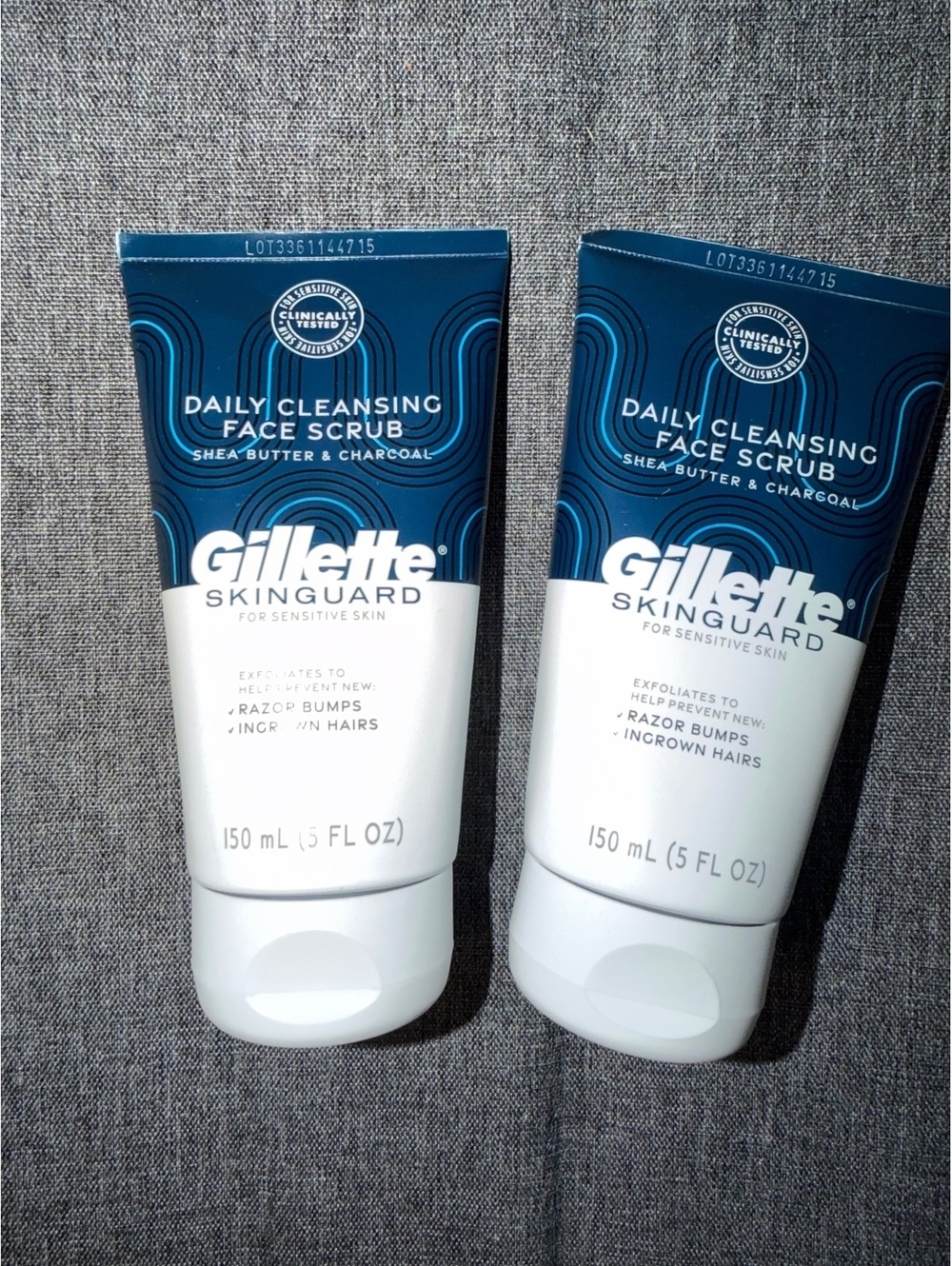 Gillette Skinguard Daily Cleansing Face Scrub for Sensitive Skin with Shea-Butte
